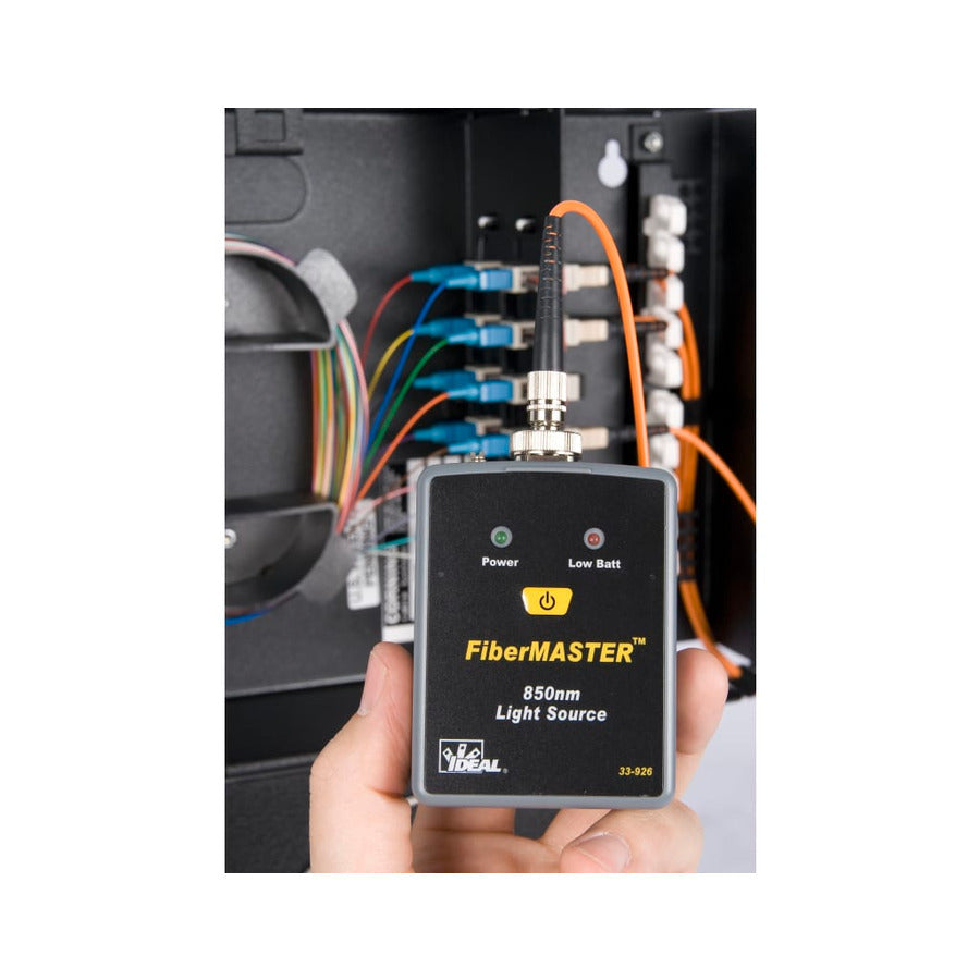 TREND Networks 33-928 FiberMASTER™ - MM/SM power meter with MM 850nm light source