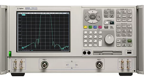Keysight E8358A 010 015 PNA Network Analyzer (300 kHz to 9 GHz)